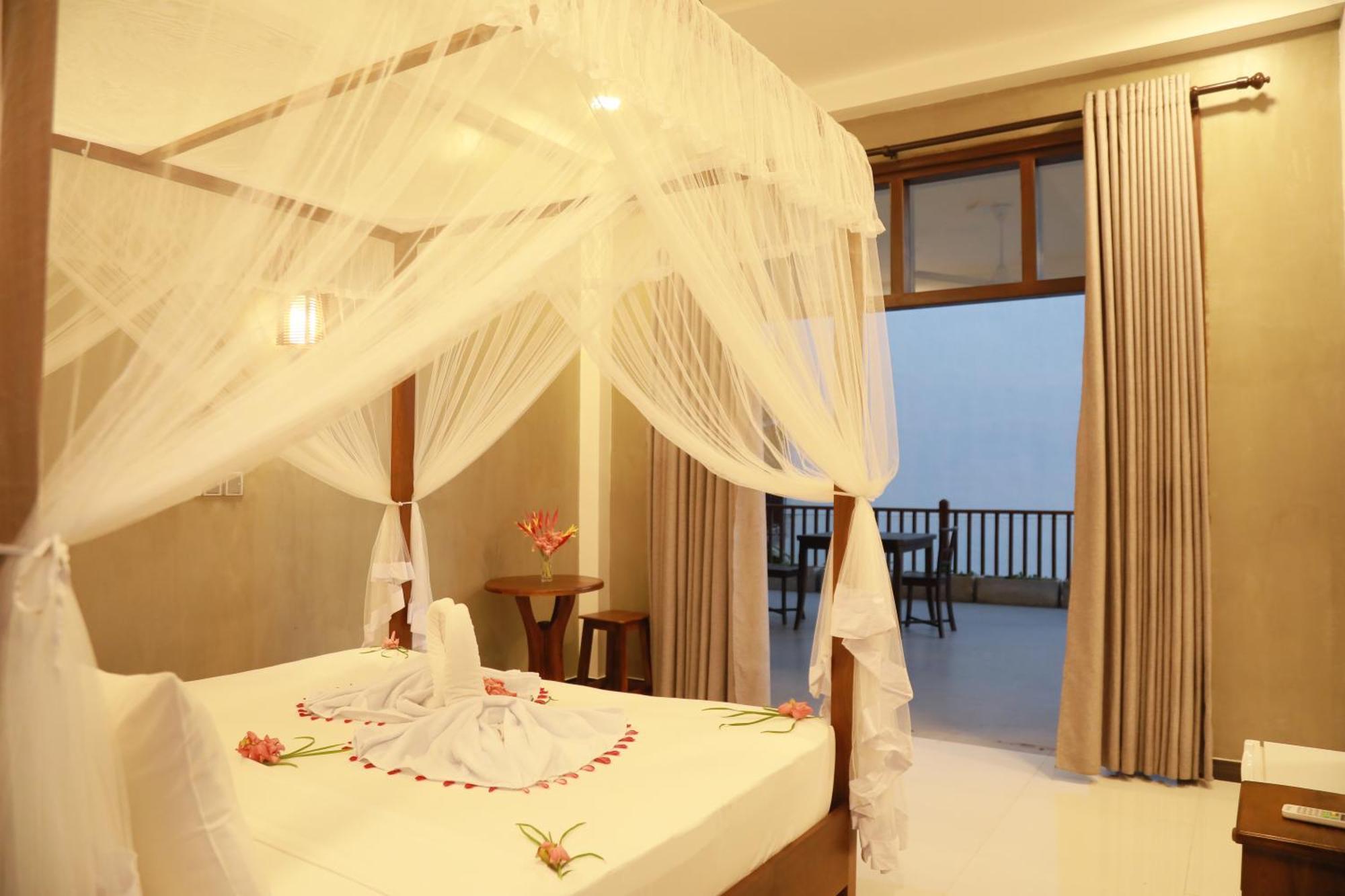 Hotel Gold Bubble à Ahangama Extérieur photo