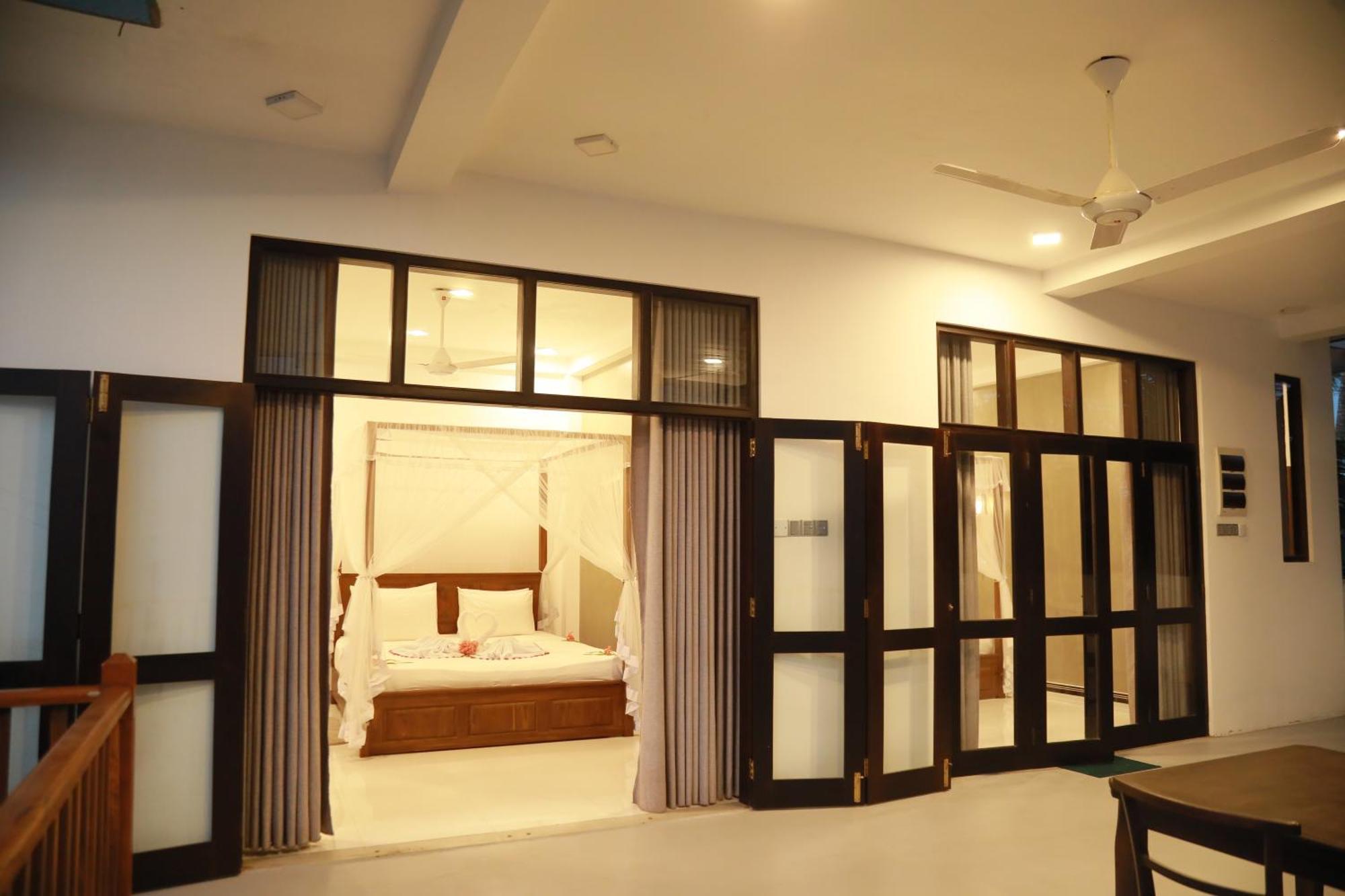 Hotel Gold Bubble à Ahangama Extérieur photo